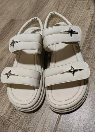 Босоніжки босоніжки 25.5