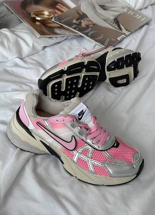 Жіночі кросівки nike runtekk pink