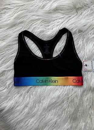 Оригинальный базовый топ