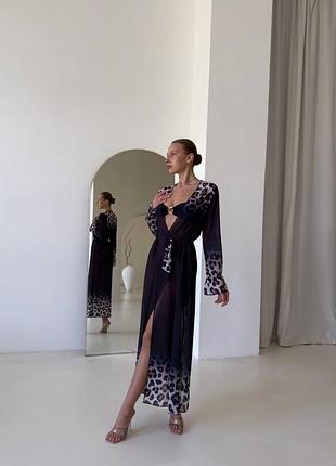 Пляжна накидка з леопардовим принтом