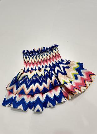 Яскрава спідниця
