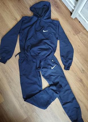 Спортивные костюмы