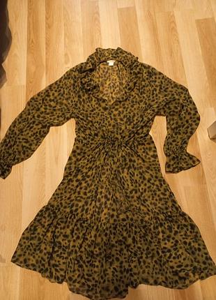 Платье легкое.