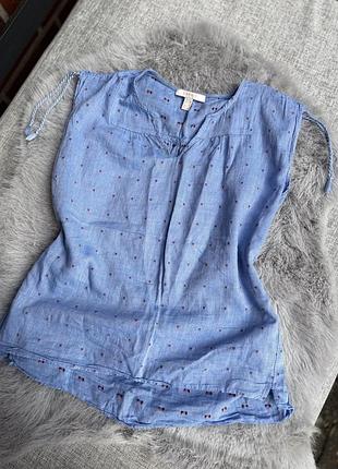 Легка літня блакитна блуза