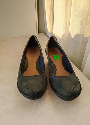 Туфли на танкетке натуральный нубук clarks