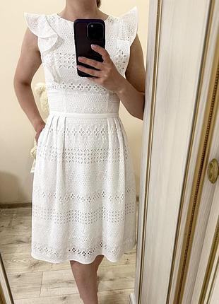 Белое платье миди хлопковое из прошвы хлопка zara hm massimo dutti ivina marsego