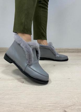 Ботинки лоферы замшевые с опушкой норки