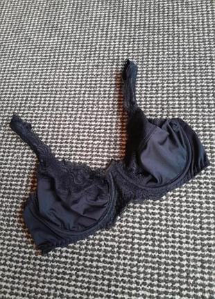 Бюстик красивый