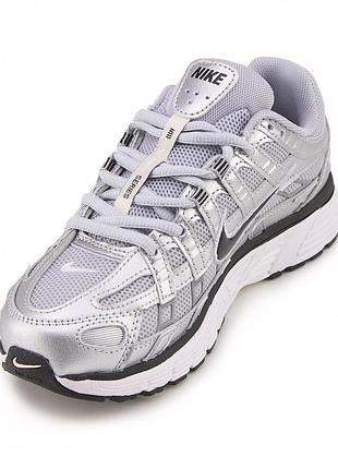 Брендові кросівки