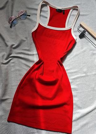 Платье- майка красная по фигуре с окантовкой