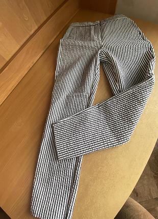 Жіночі брюки