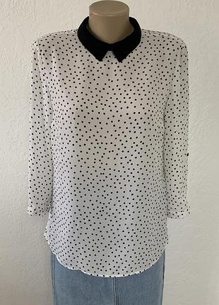 Жіноча блуза , має комір , розмір m , mohito