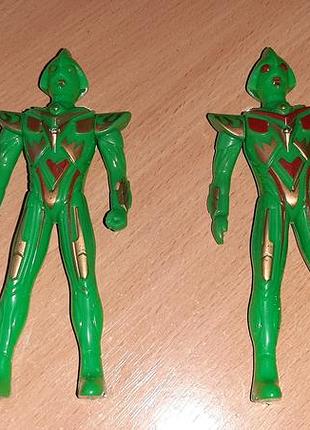 Могучий рейнджер не світиться  червона кнопка  уцінка уважно  читайте  умови  пересилки!!!