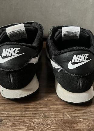 Оригінальні кросівки nike