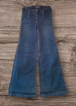 Джинсы на средней посадке