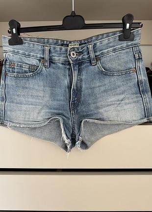 Джинсові шорти