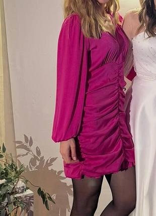 Платье нарядное праздничное с длинными рукавами фонариками