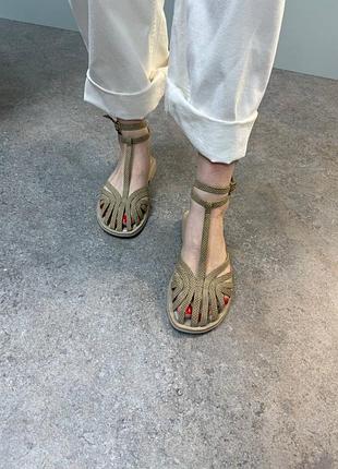 Бежеві замшеві босоніжки на низькому ходу в горошок колір на вибір