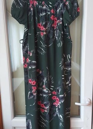 Платье в цветочный принт