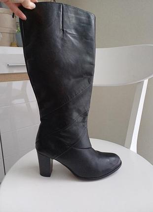 Сапоги кожа на 39 , каблук 8 см , 44 высота , голенище 18, 5