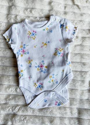 Одяг на дівчинку від 0-6 місяців