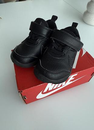Кроссовки детские nike