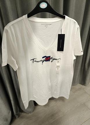 Жіноча футболка tommy filfiger .