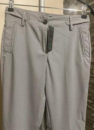 Модельні стильні нові брюки