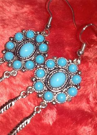 Серьги бижутерия.