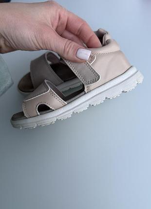 Босоножки для девочки lupilu