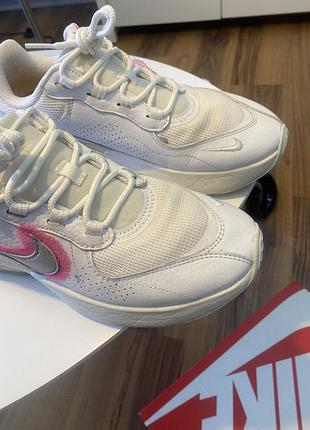 Кросівки жіночі оригінальні nike