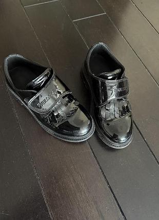 Туфлі на дівчинку