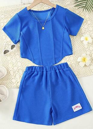 Костюм на дівчинку