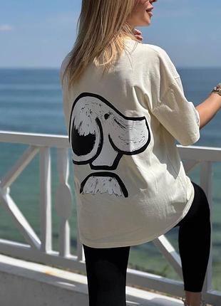 Стильная футболка свободного кроя