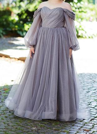 Плаття на випускний (вечірня сукня, вечірнє плаття)