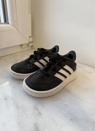 Кросівки adidas 21 розмір
