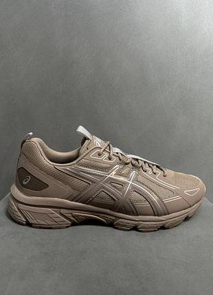 Чоловічі кросівки asics