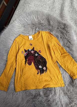 Кофта яскрава з конем