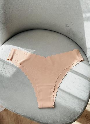 Безшовні жіночі трусики