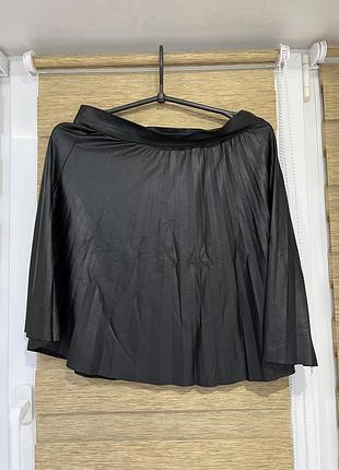 Чорна спідниця жіноча коротка від zara / zara шкіряна спідниця жіноча весняна / є обмін