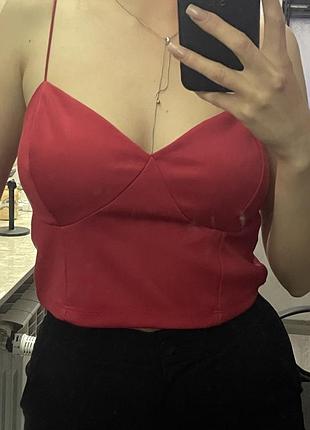 Класичний червоний топ