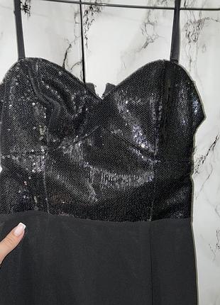 Вечірня сукня