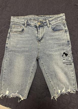 Женские джинсовые шорты, джинсовые велосипедки.