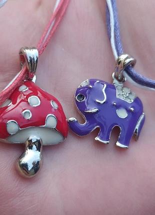 Яскраві літні кулони-кольє. мухомор і слоник.