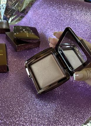 Пудра hourglass ambient