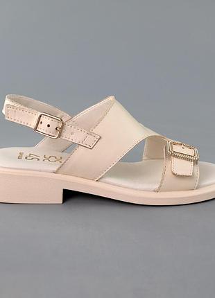 Сандалі жіночі шкіра молочні босоніжки 591988