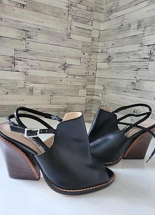 Босоножки кожаные clarks 36