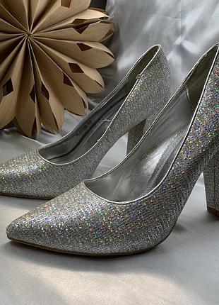 Туфлі жіночі святкові viva,39 розмір,нові.