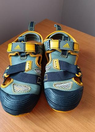 Сандалі адідас