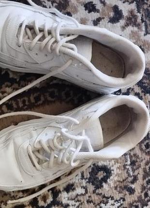 Кроссовки б/у
